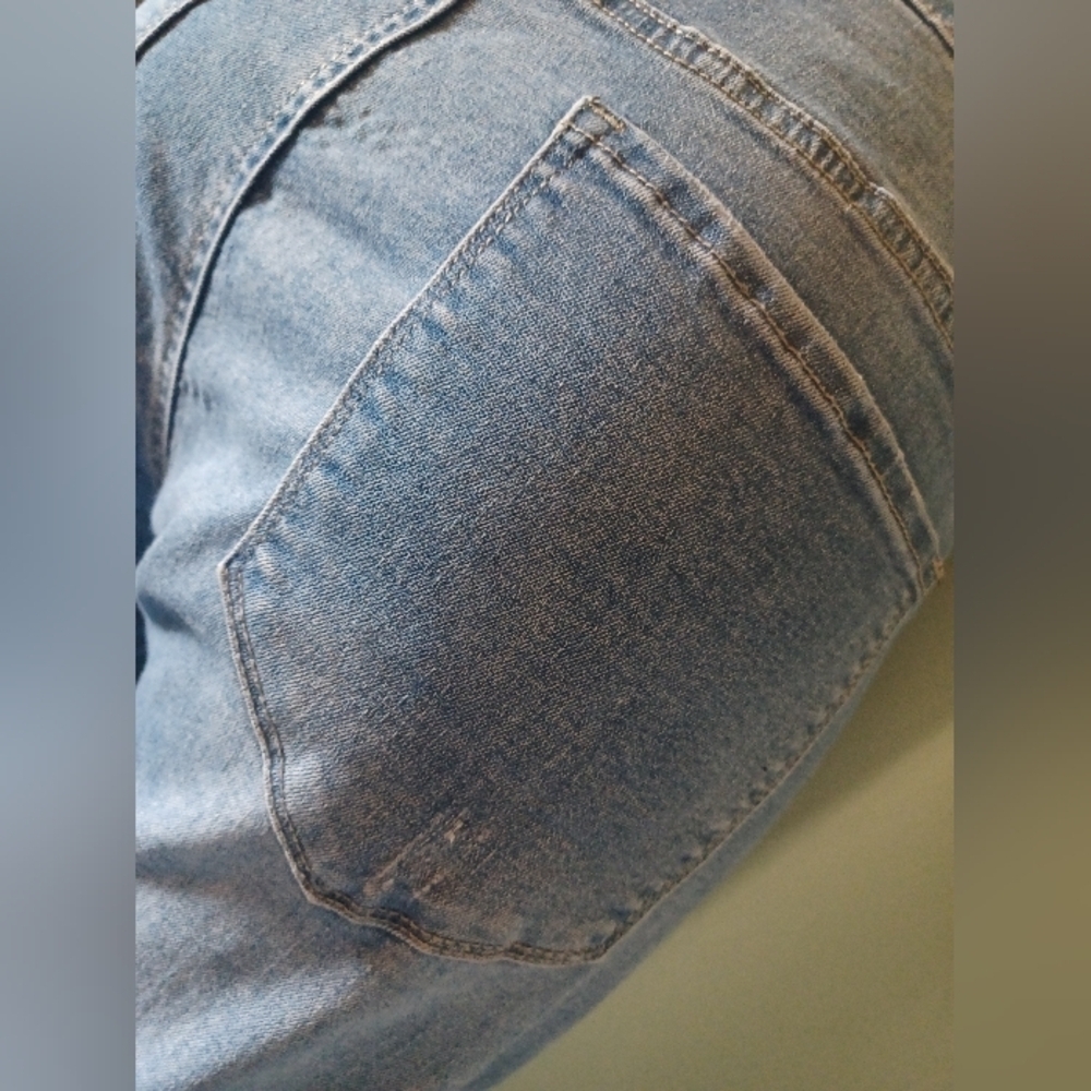 Surprise Blue Jeans Flared - Picture 8 of 11